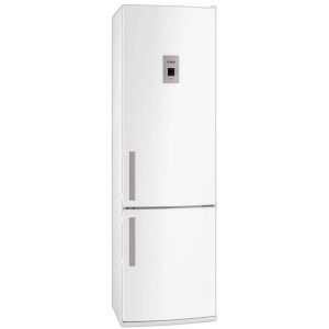 AEG S83600CMW0 Frost Free ProFreshPlus Fridge Freezer LCD Touch Controls
