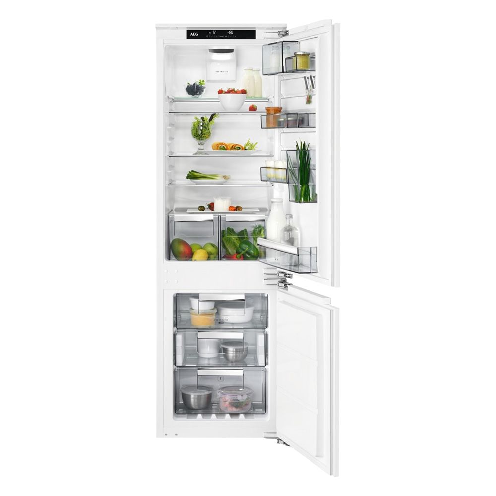 Photos - Integrated Fridge AEG SCE818C5TC Integrated Custom Flex No Frost fridge freezer 